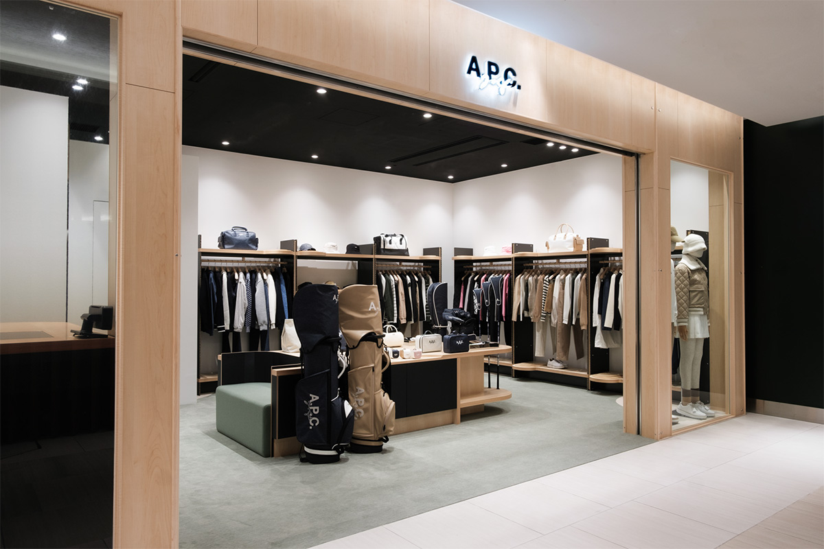 A.P.C. GOLF GINZA SIX店の外観