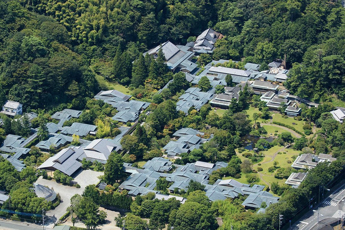  三養荘の上空からの写真